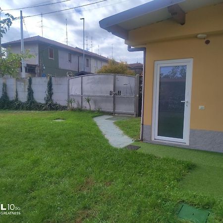 Villa Ara Blu Canegrate Esterno foto